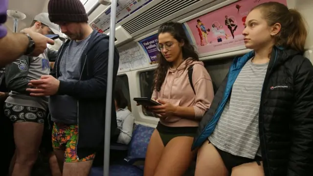 День без штанов