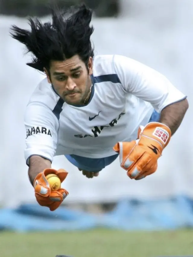 dhoni