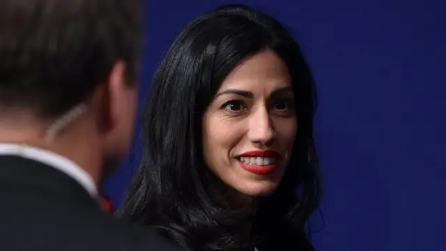 Huma Abedin, auxiliarquem é o dono da 1xbetHillary