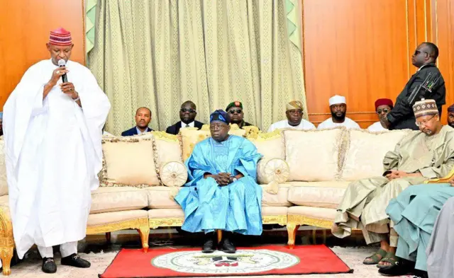 Gwamna Abba Kabir na jawabi