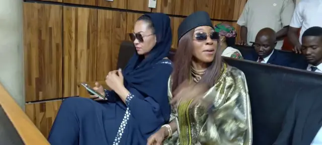 Sịnetọ Natasha Akpoti-Udaughan nyi uwe ojii na ndị ọzọ n'ụlọikpe dị elu n'Abuja