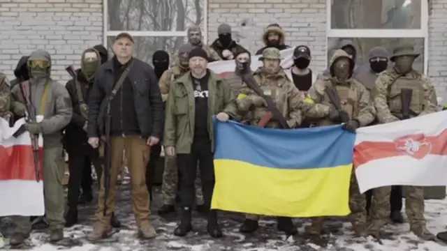 Белорусиялык ыктыярчылар белорус армиясына өздөрү тарапка өтүүгө чакырууда