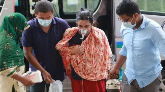 হাসপাতালগুলো এখন রোগীতে সয়লাব