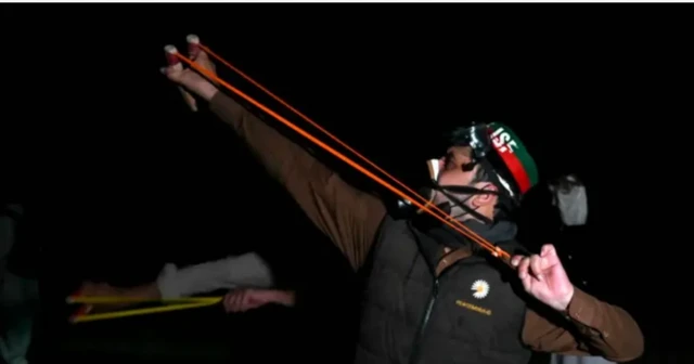 இம்ரான் கான் ஆதரவாளர்