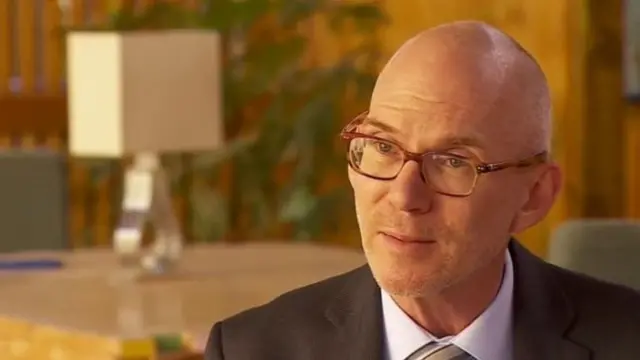 Wakiilka gaarka ah ee Xoghayaha Guud ee Qaramada Midoobay ee Soomaaliya Danjire James Swan