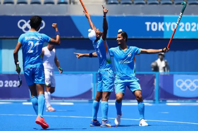 पहले ही क्वॉर्टर में मनदीप सिंह ने भारत के लिए दूसरा गोल दाग दिया और बेल्जियम पर 2-1 की बढ़त बना ली.