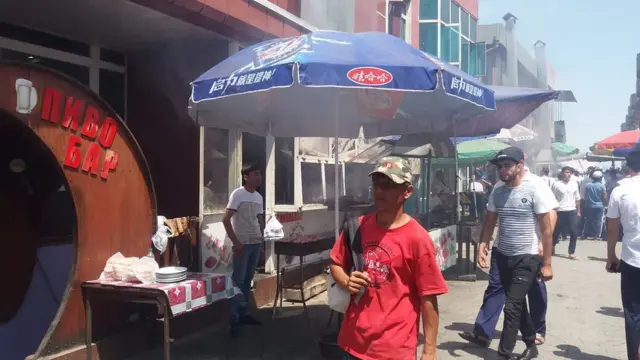 Лекин ишламаётган ошхона ва таом тайёрлаб, сотиш нуқталаридан кўра ишлаётганлари кўп.