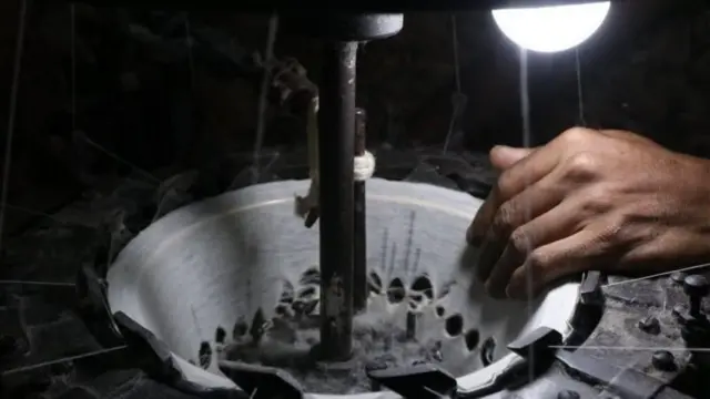 બીબીસી ગુજરાતી, મોદી, બજેટ, 12 લાખ રૂ.ની આવક કરમુક્ત, રાજકારણ