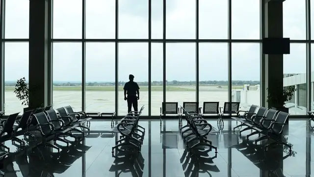 এয়ারপোর্ট