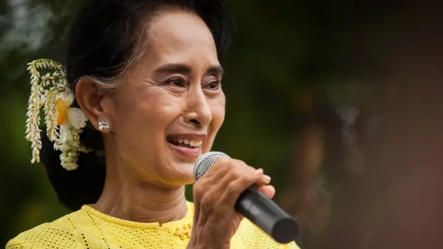 ออง ซาน ซู จี