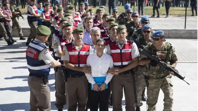 підозрювані