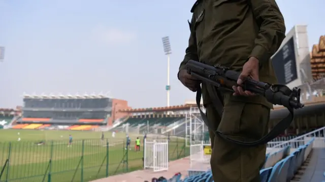 गद्दाफ़ी स्टेडियम