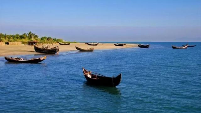 সেন্ট মার্টিনের সৌন্দর্য মুগ্ধ করার মতো।
