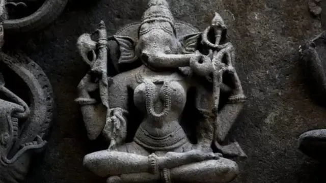 மகாராஷ்டிரா மாநிலம் புலேஷ்வர் கோவிலில் உள்ள விநாயகி