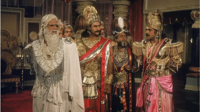 કર્ણને અણિના સમયે છળપૂર્વક મેળવાયેલી વિદ્યાની વિસ્મૃતિ થઈ હોવાનો ઉલ્લેખ