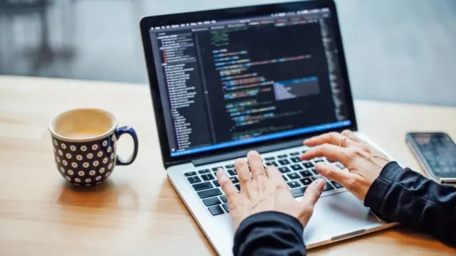 இந்தியாவை போல பிற நாடுகளும் எண்ணிமப் பொருளாதாரத்தை இலக்காக வைத்து இயங்குகின்றன