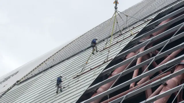 Obras en el techo del domo