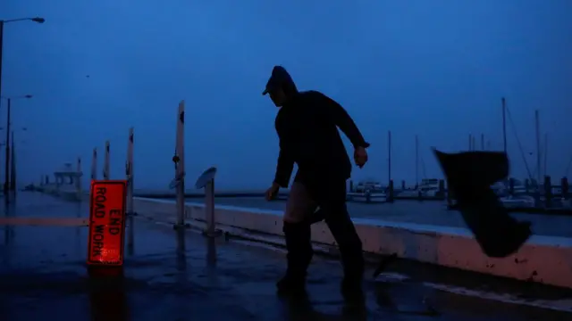 Человек и ветер