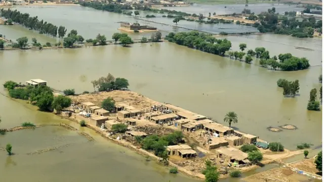 पुरात बुडालेलं गाव