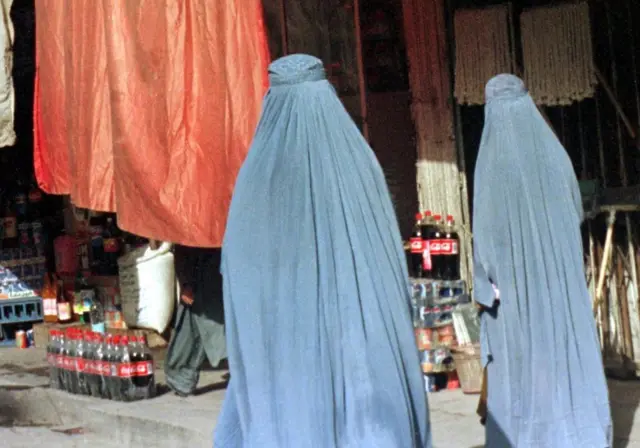 পশ্চিমা কূটনীতিকরা স্পষ্ট করে দিয়েছেন যে তালেবান সরকার নারী অধিকারকে সম্মান না করা পর্যন্ত তাদের স্বীকৃতি দেওয়ার পথ বন্ধ