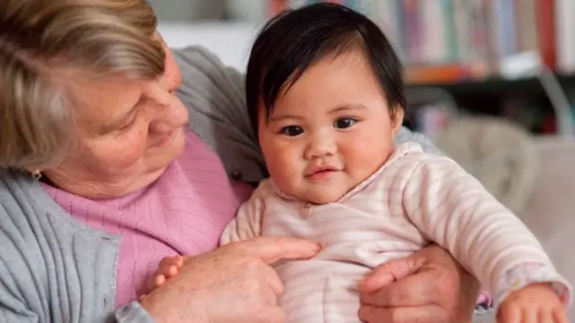 Дарыгер: Бир балам ооруп баштаптыр, эми калгандары дагы барыбир ооруйт да деп коюу туура эмес...