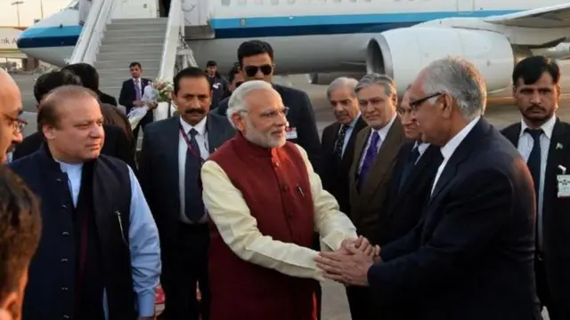 పాకిస్తాన్ పర్యటన