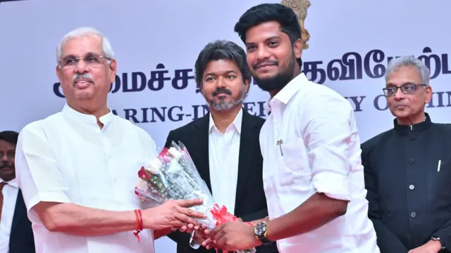 விஜயின் அமைச்சரவை