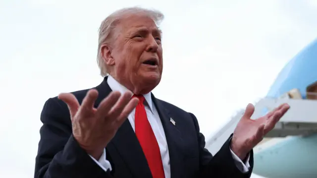 डोनाल्ड ट्रंप