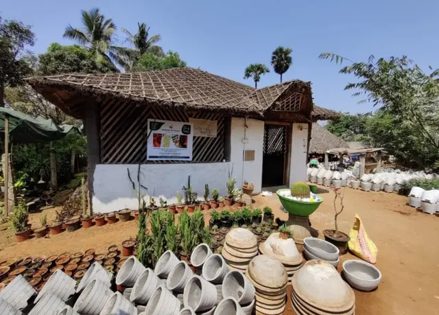 సంకల్ప్‌ ఆర్ట్‌ విలేజ్‌, జమీల్య. విశాఖ పట్నం, సేంద్రీయ ఉత్పత్తులు.