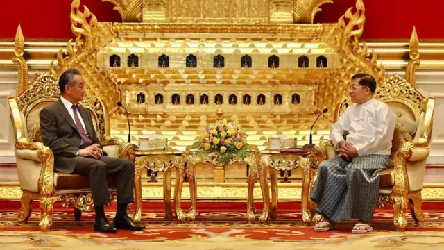 လားရှိုးကို ကိုးကန့်သိမ်းပိုက်ပြီးတဲ့နောက် နေပြည်တော်ရောက်လာတဲ့ တရုတ်နိုင်ငံခြားရေးဝန်ကြီး၀မ်ယိ