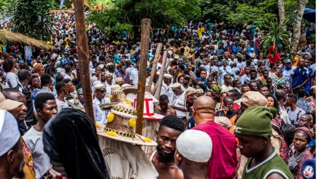 Ẹgbẹẹgbẹrun eero lo ma n kopa nibi ọdun Ọṣun-Oṣogbo lọdọọdun.