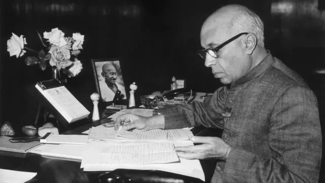 జవహర్లాల్ నెహ్రూ