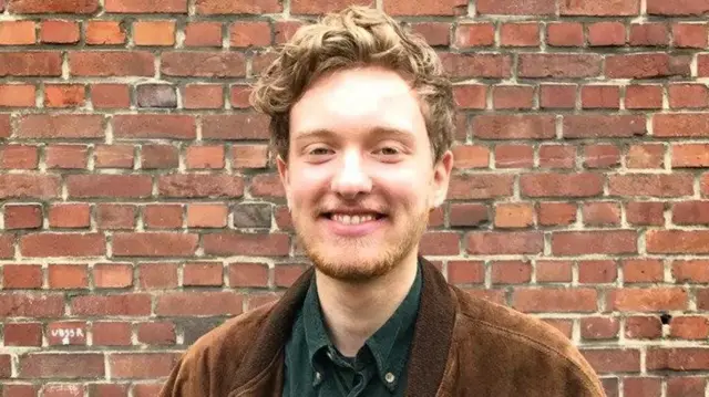 एली, नेल