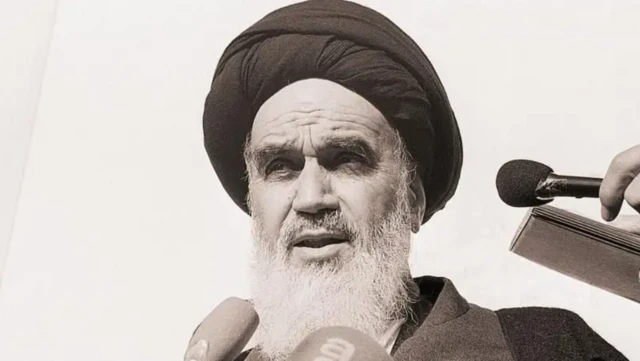 ਅਯਾਤੁੱਲਾ ਰੂਹੋਲਾ ਮੁਸਾਵੀ ਖ਼ੁਮੈਨੀ