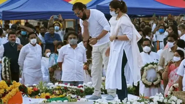 ஷாரூக் கான் லதா மங்கேஷ்கர்