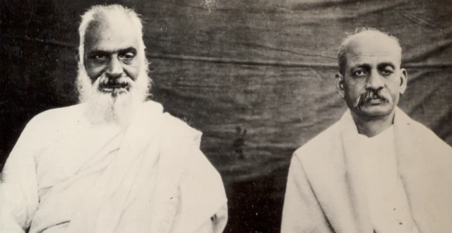 જાહેર જીવનમાં ક્યારેક સાથે, ક્યારેક સામેઃ વલ્લભભાઈ અને વિઠ્ઠલભાઈ