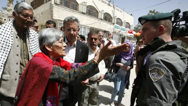 રાજમોહન ગાંધીની એક તસવીર