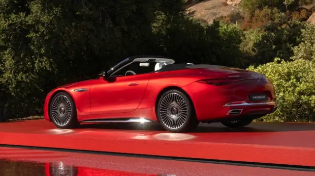 مایباخ SL 680 موتور هشت سیلندر توربو با قدرت ۵۸۵ اسب بخار دارد