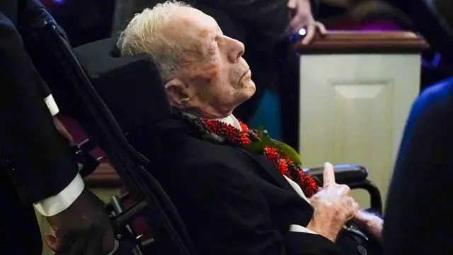 جیمی کارتر در مراسم بزرگداشت همسر درگذشته‌اش روزالین کارتر