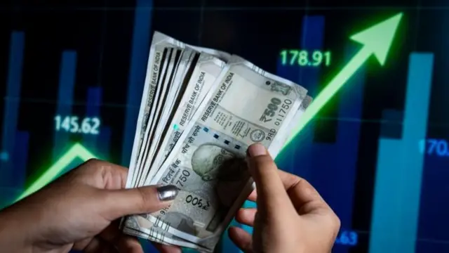 இதுவரை, சொத்து வாங்குபவர் டிடிஎஸ் (TDS) செலுத்துவதற்காக வரி விலக்கு மற்றும் சேகரிப்பு கணக்கு எண்ணுக்கு (TAN) தனியாக விண்ணப்பிக்க வேண்டியிருந்தது.