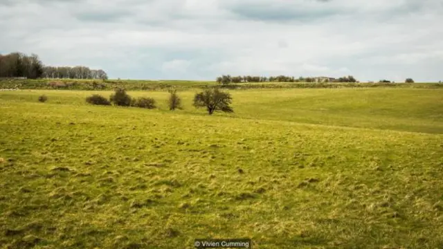 این ناحیه اما از ۹۰۰۰ سال قبل سکنه داشته و این بدین معناست که سال‌ها پیش از ساخت استون‌هنج منطقه‌ای مهم محسوب می‌شده