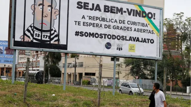 Outdoor sobre depoimentobr apostasLulabr apostasCuritiba