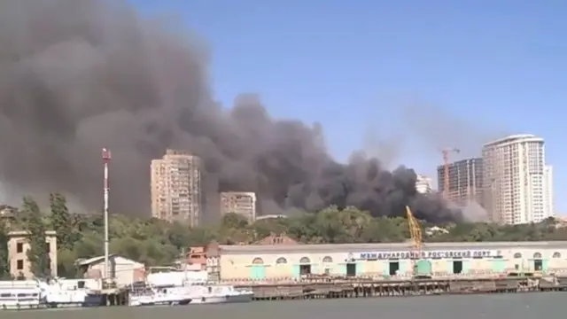 Пожар перекинулся на шестой этаж