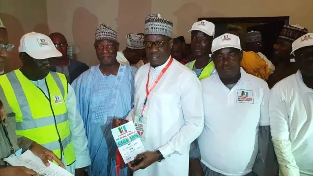 Gomina àti àwọn oloye egbẹ APC ní Kwara