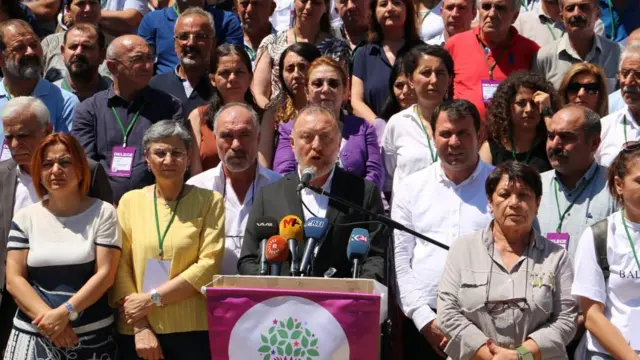 Sezai Temelli basın açıklaması yaptı