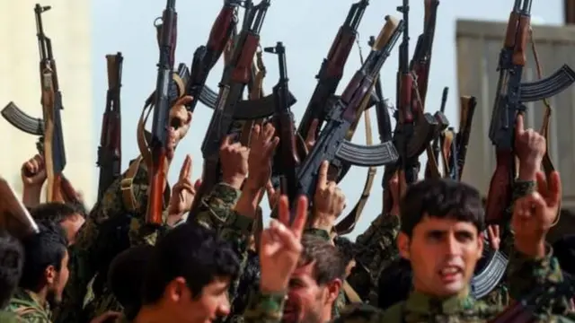 सशस्त्र लड़ाके