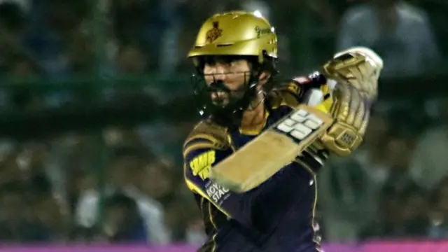 दिनेश कार्तिक