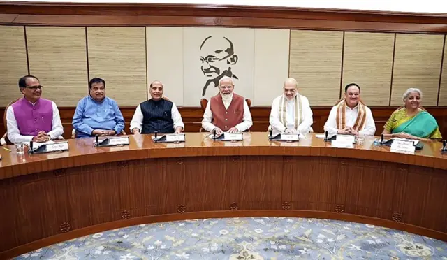 प्रधानमंत्री नरेंद्र मोदी की नई कैबिनेट की पहली मीटिंग