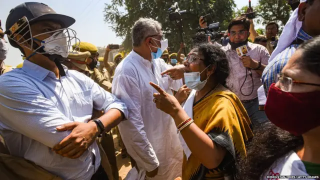 హాథ్‌రస్, Hathras