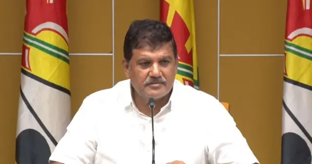 ధూళిపాళ్ల నరేంద్ర